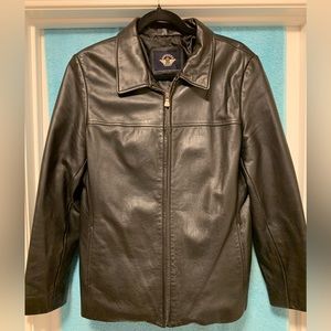 DOCKERS WOMENS BLACK LEATHER JACKET SIZE MEDIUM